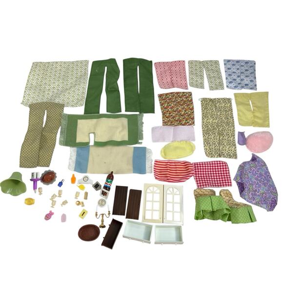 Laura Ashley Room Dollhouse 2000’s Jazwares Huge Lot Curtains Rugs Windows Misc - Picture 1 of 7